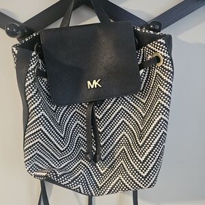 Michael Kors Backpack – Navy Blue & Cream